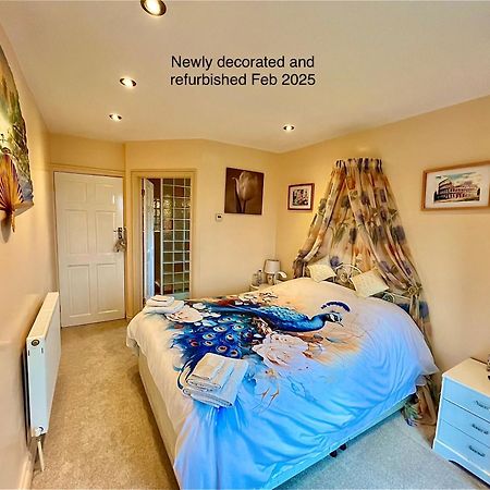Willow Ridge - A Large Country House With 3 Rental Rooms Clutton Dış mekan fotoğraf