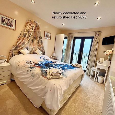 Willow Ridge - A Large Country House With 3 Rental Rooms Clutton Dış mekan fotoğraf