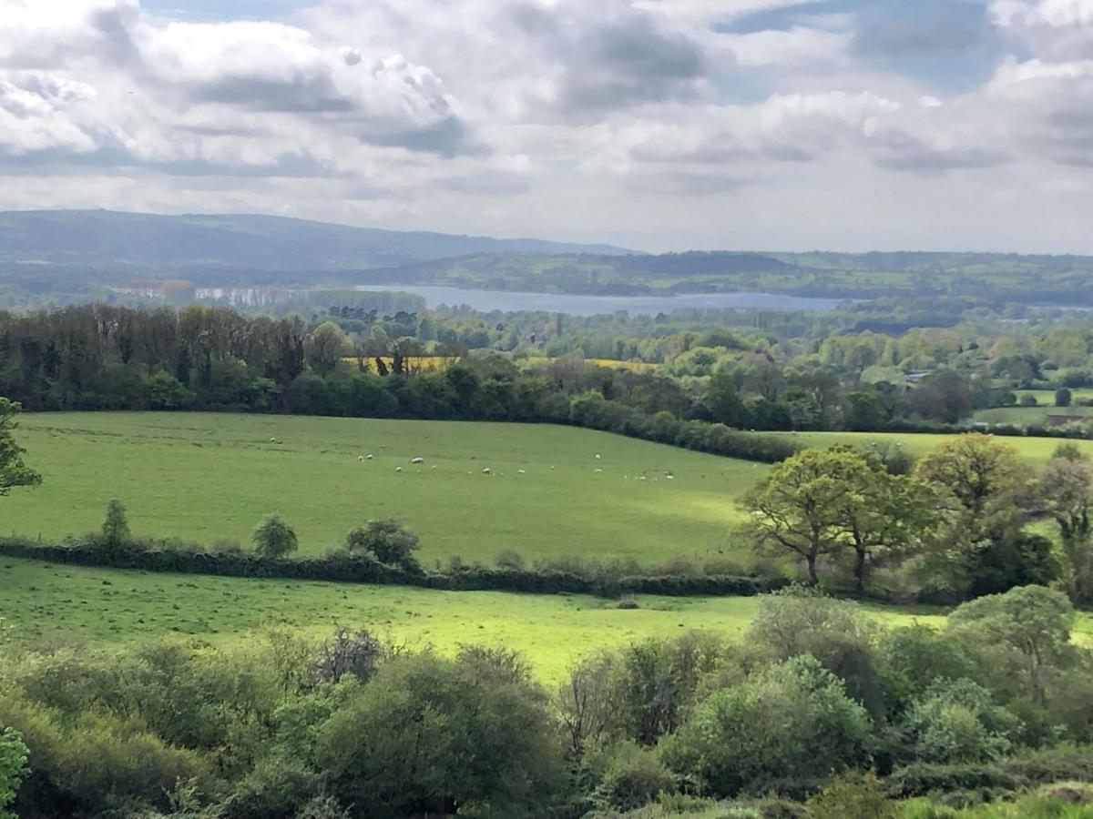 Willow Ridge - A Large Country House With 3 Rental Rooms Clutton Dış mekan fotoğraf
